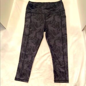 CVG  Black T-Rex capris.  NWOT. Small.